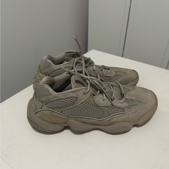 Yeezy Other - Yeezy 500
